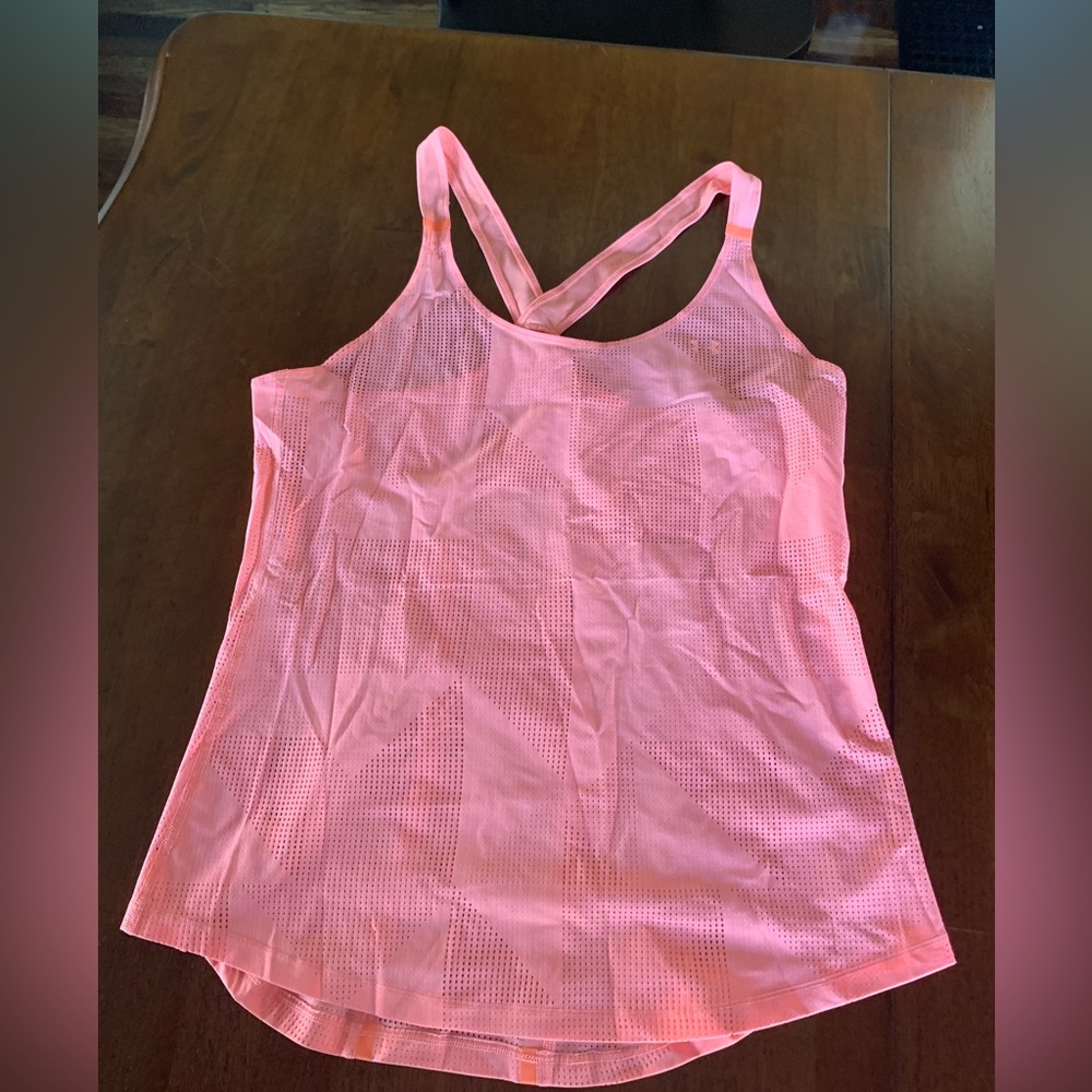 Large Women’s Under Armour Tank Top- Mesh see through top